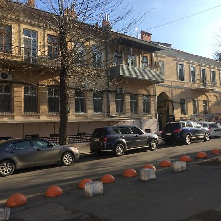 Cozy Studio Near Greek Square Apartment Odessa Exterior photo
