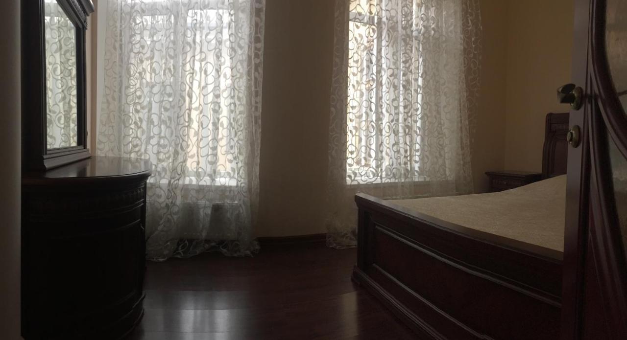Cozy Studio Near Greek Square Apartment Odessa Exterior photo