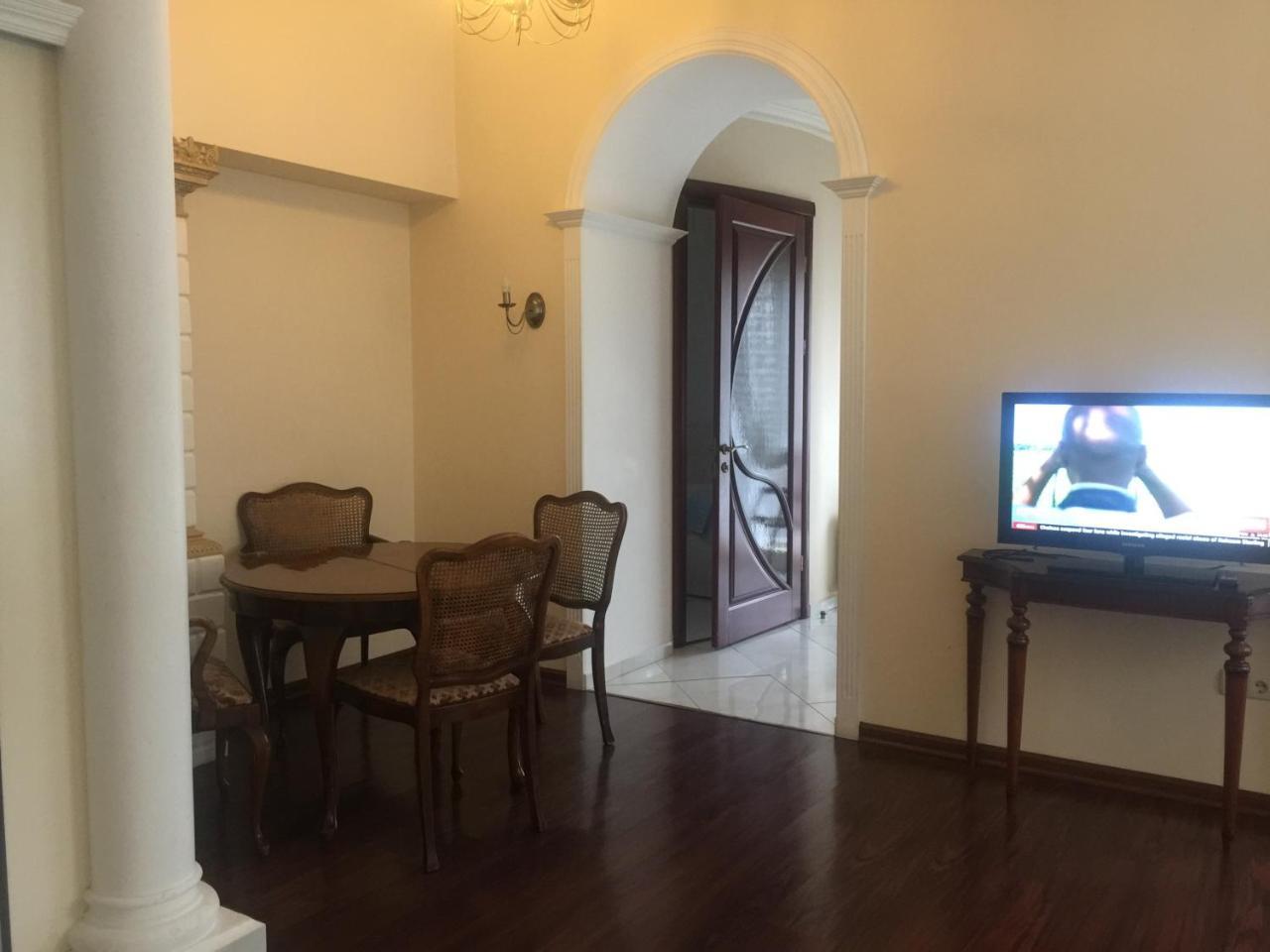Cozy Studio Near Greek Square Apartment Odessa Exterior photo